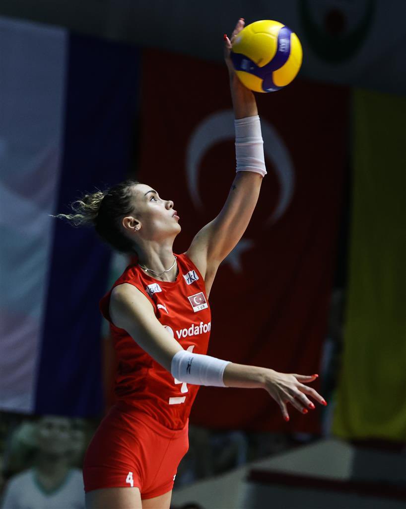 🤩 U20 Avrupa Şampiyonası’nda takımımızın en skoreri, turnuvanın en skorer üçüncü ismi. 

𝐁𝐄𝐑𝐄𝐍 𝐘𝐄𝐒̧𝐈̇𝐋𝐈𝐑𝐌𝐀𝐊. 

1️⃣3️⃣3️⃣ SAYI.