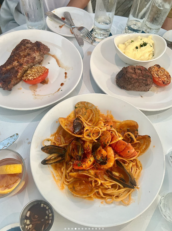 HueKatelin's tweet photo. Take advantage of the weekend to come to Long Island to experience the food and the freshness of the seaside https://t.co/r5EWJxcXlw