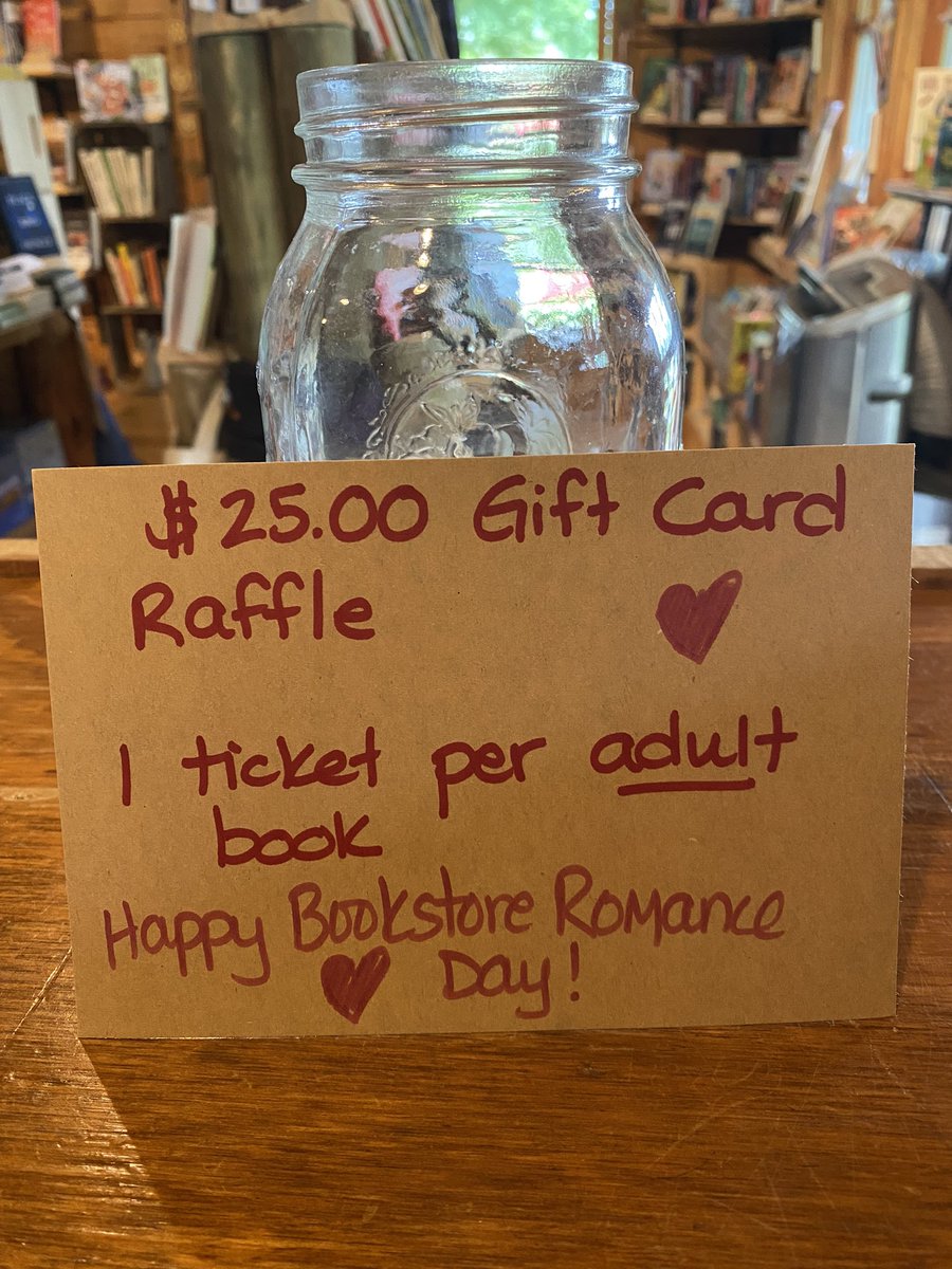 We are having a blast this Bookstore Romance Day!

Come visit and grab your next favorite ❤️book. 

Open until 5:00.