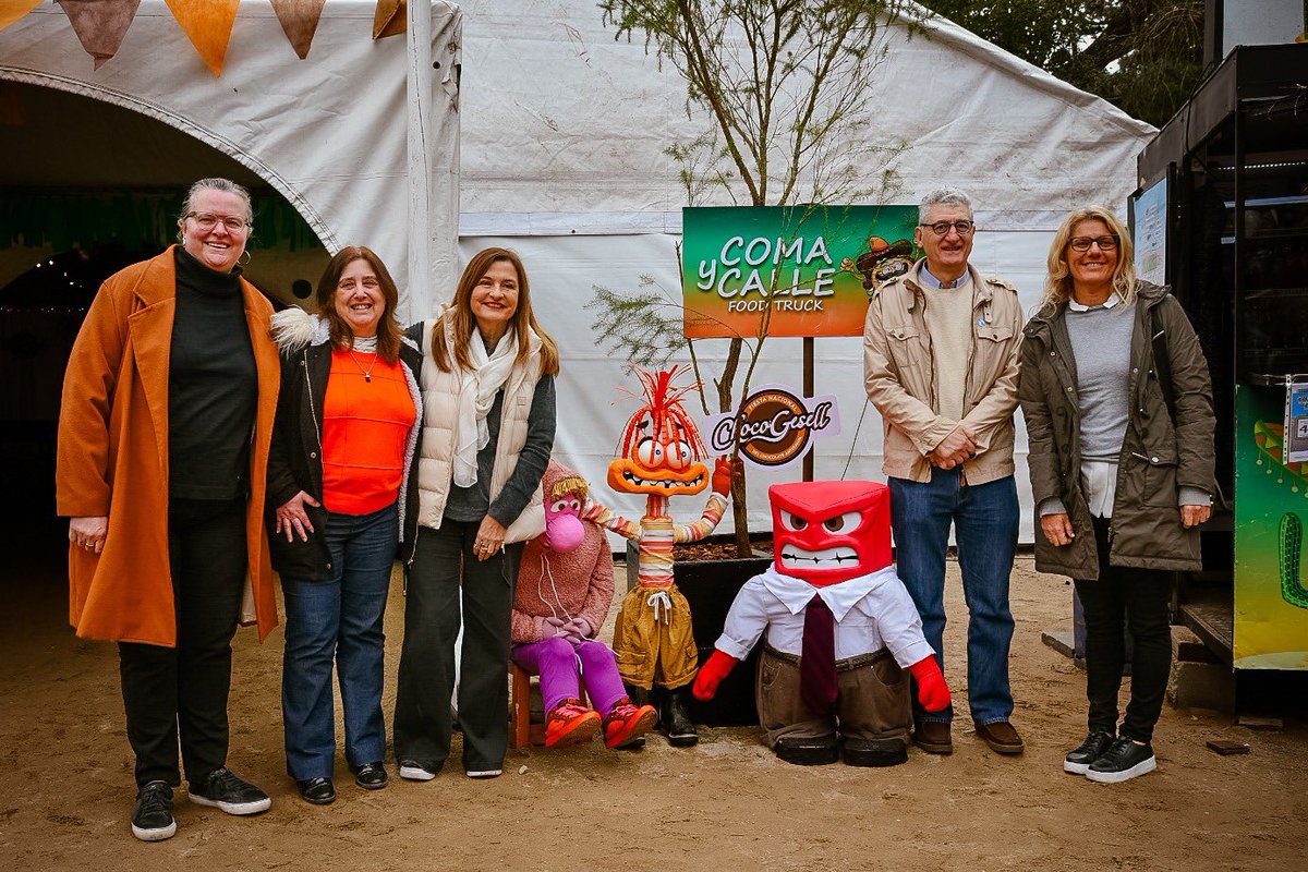 En #VillaGesell, recorrimos la Fiesta Nacional del Chocolate “Chocogesell”, organizada por el Municipio desde 1996 con el objetivo de impulsar el turismo y la producción local en temporada baja.