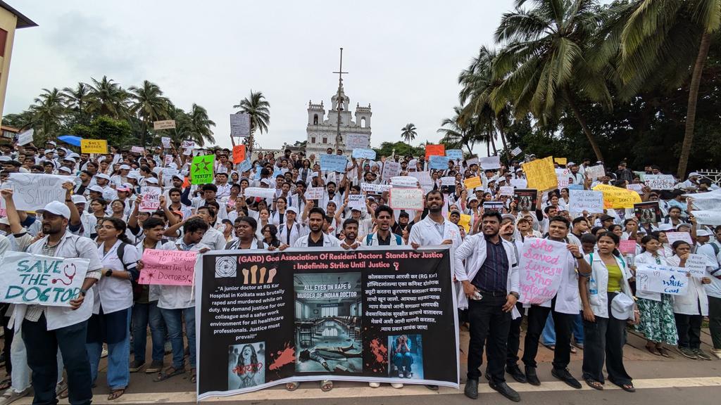 Or22685's tweet photo. Our hearts go out to the victim's family and colleagues. We will not stop until justice is
served.
 #GoaStandsWithRGKarVictim #JusticeForKolkataDoctor https://t.co/zKK2XyGF0F