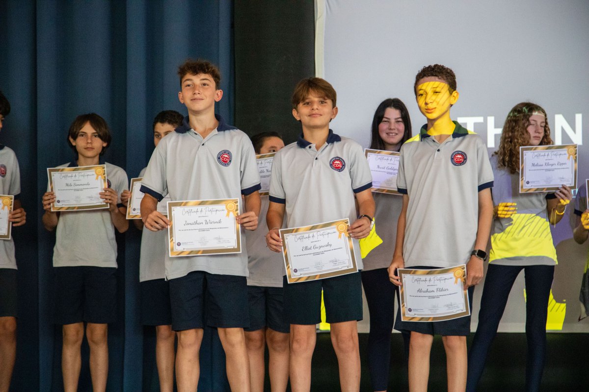 CountryDayCR's tweet image. Yesterday, we delivered the certificates to our incredible Secondary Students who qualified for the Second Elimination Round of the 36th Costa Rican Mathematics Olympiad! 🎉🏆📚 Congratulations to all! #CountryDayCR #NordAngliaEducation #MathOlympiad #StudentAchievements