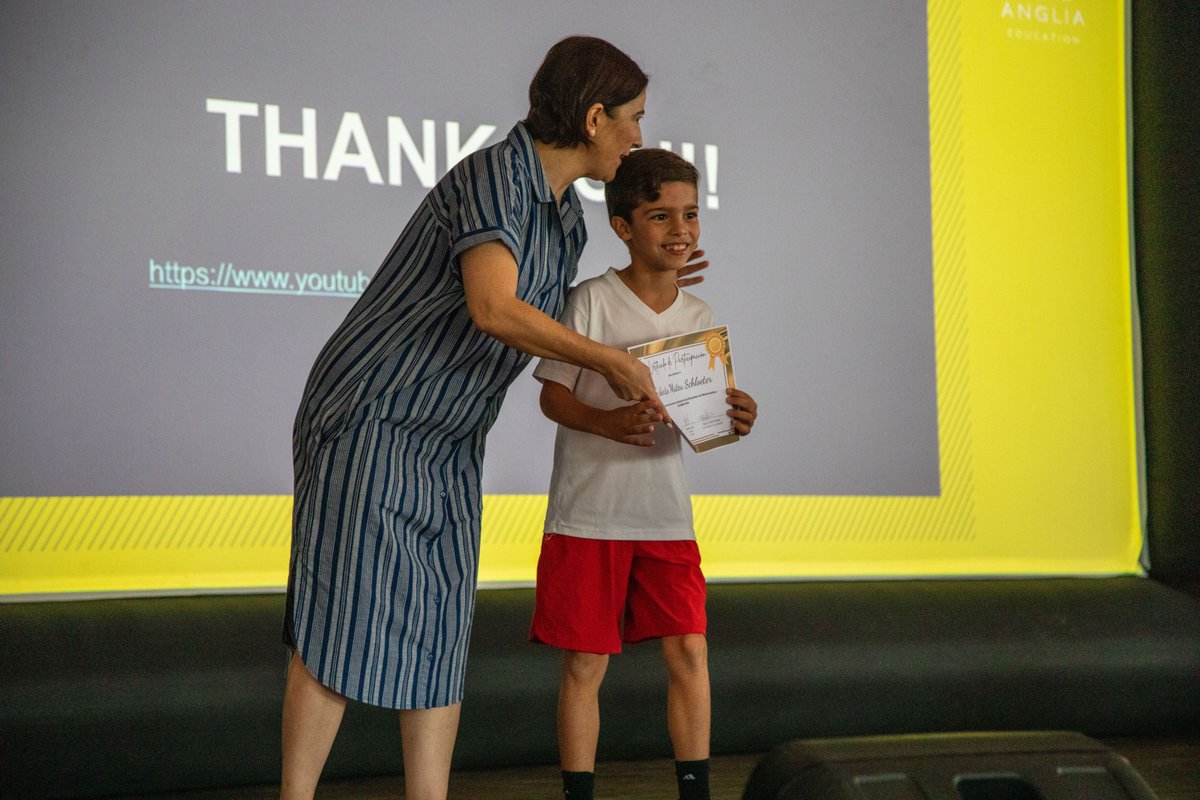 CountryDayCR's tweet image. Yesterday, we delivered the certificates to our incredible Secondary Students who qualified for the Second Elimination Round of the 36th Costa Rican Mathematics Olympiad! 🎉🏆📚 Congratulations to all! #CountryDayCR #NordAngliaEducation #MathOlympiad #StudentAchievements