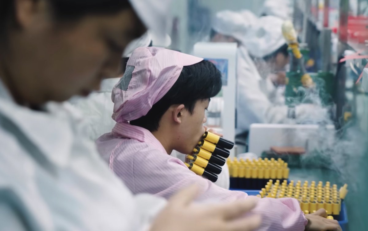 darf man in china vapen Übrigens: Klassische Zigaretten mit fruchtigen Geschmacksrichtungen kann  man in China ganz regulär kaufen…⁠, ⁠, In Deutschland sprechen sich sowohl  Gesundheitsministerin Warken als auch Umweltminister main image 0