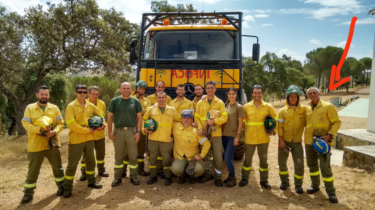"Ezo ezeguro, rascando". Buen profesional y compañero. Te has marchado demasiado rápido, viviendo la vida a tu manera. Has dejado huella entre nosotros artista. D.E.P. Domingo <a href="/Plan_INFOCA/">EMA INFOCA</a> <a href="/AndaluciaJunta/">Junta de Andalucía</a> <a href="/AndaluciaAMAyA/">AMAYA</a>