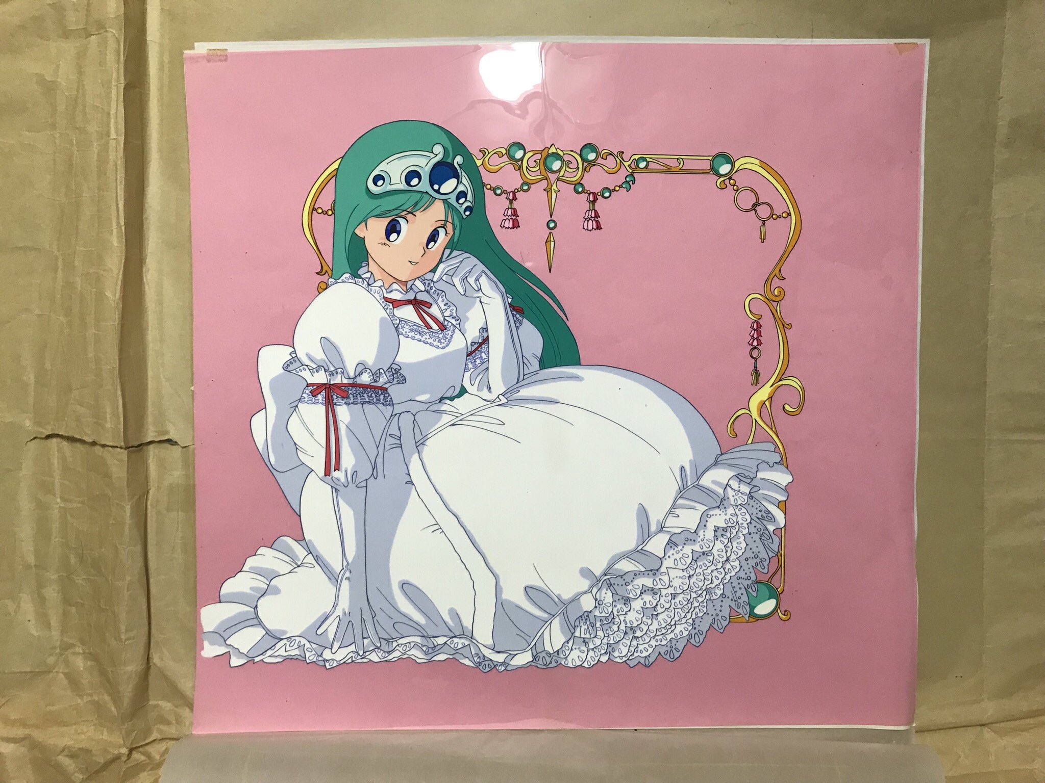 遺品整理◼️蔵からかなり古い超特大な星4つの謎のお皿が出てきた！ 遺品整理蔵からかなり古い超特大な星4つの謎のお皿