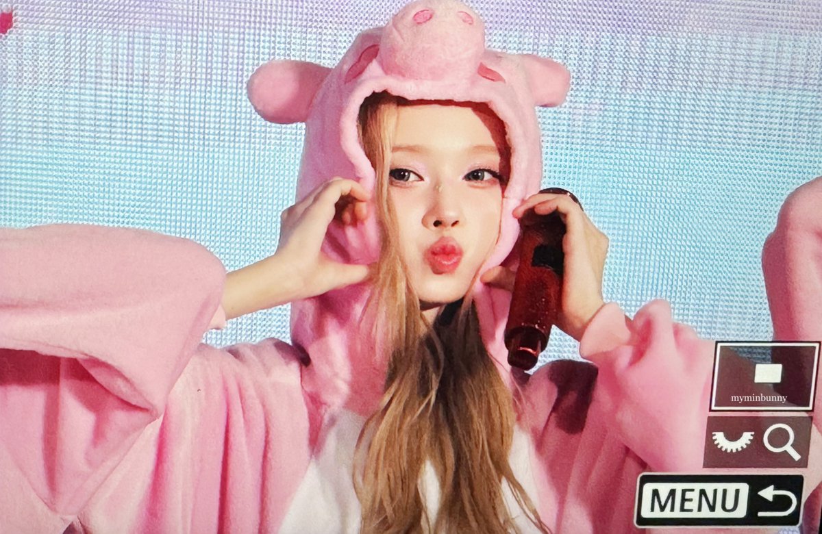 myminbunny's tweet photo. 240817　🐷💗

아아아아아아 귀여어어어!!!!♡♡♡

#aespa  #에스파  
#WINTER #윈터 #ウィンター https://t.co/BTaYWnOUfZ