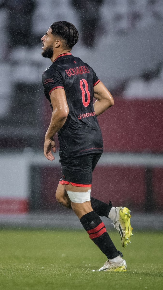 asnlofficiel's tweet photo. Le deuxième but de la saison inscrit par Walid Bouabdeli suite à une action collective conclu par un très bon centre de Oumar Sidibé 🎯⚽️
#FCRASNL https://t.co/bdlHYtUsK7