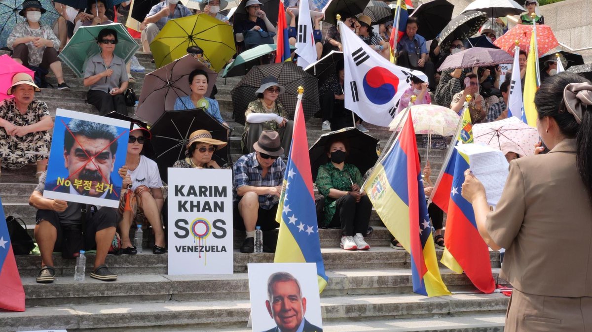 UHN_Plus's tweet photo. 🇻🇪🇰🇷 | AHORA

Desde Corea del Sur también se han sumado al llamado mundial de María Corina Machado y Edmundo González. https://t.co/Iq4uFjEx8d