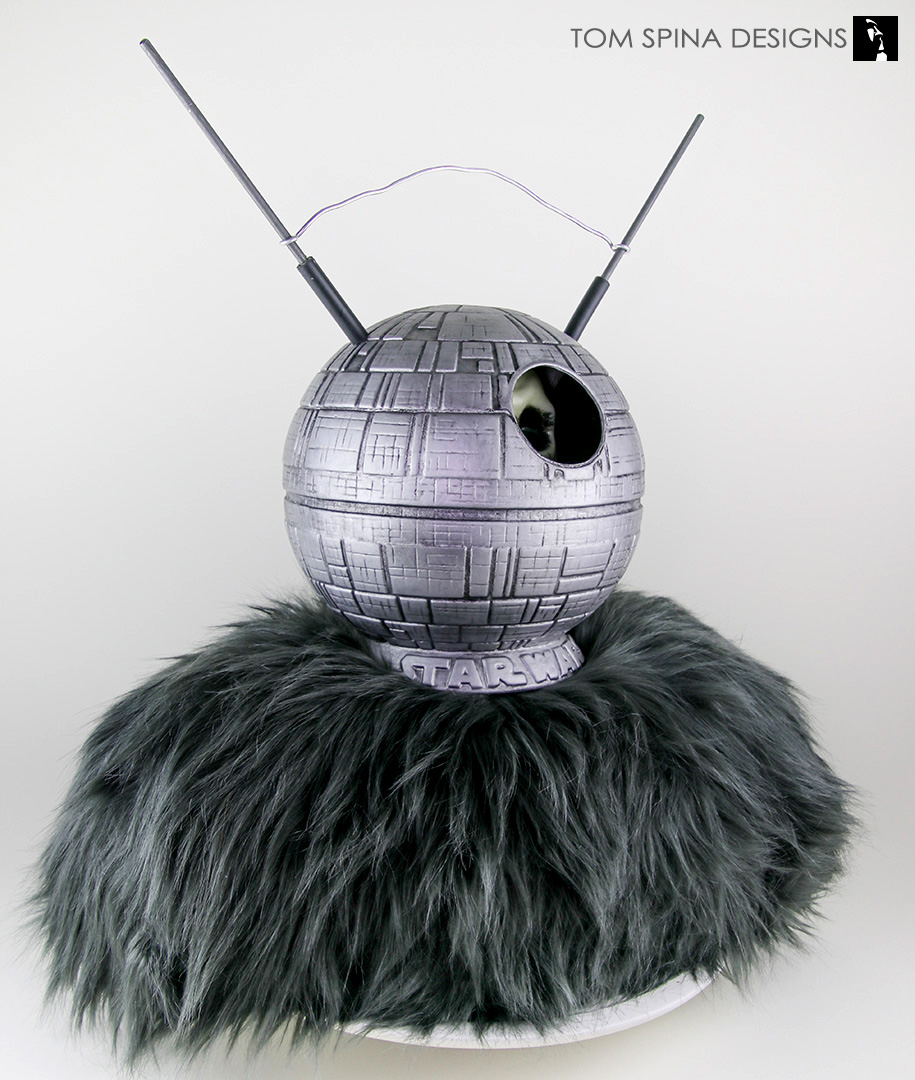 TomSpinaDesigns's tweet photo. Back in 2020, we took part in a fundraiser for our friends at @ranchoobiwan by customizing one of 30 resin Death Stars into a unique piece of art. See more of this fun project here: https://t.co/YCmwfMDoC9

#StarWars #DeathStar #RanchoObiWan #TomSpinaDesigns #RobotMonster https://t.co/g5GhFNHh4e