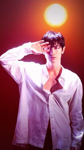 rVljVhOqhLOb84k's tweet photo. #NightDiver　#三浦春馬
前に、NightDiverのPVに携わったという方が「実はPVを2種類撮った」と言ってたと言うTwitterを見た。
それはどんな世界観なんだろう。また違ったアプローチで三浦春馬は拘りを持って、全力投球したんだろうな。
それ、すっごい見たい！ https://t.co/30ScfLJWpu