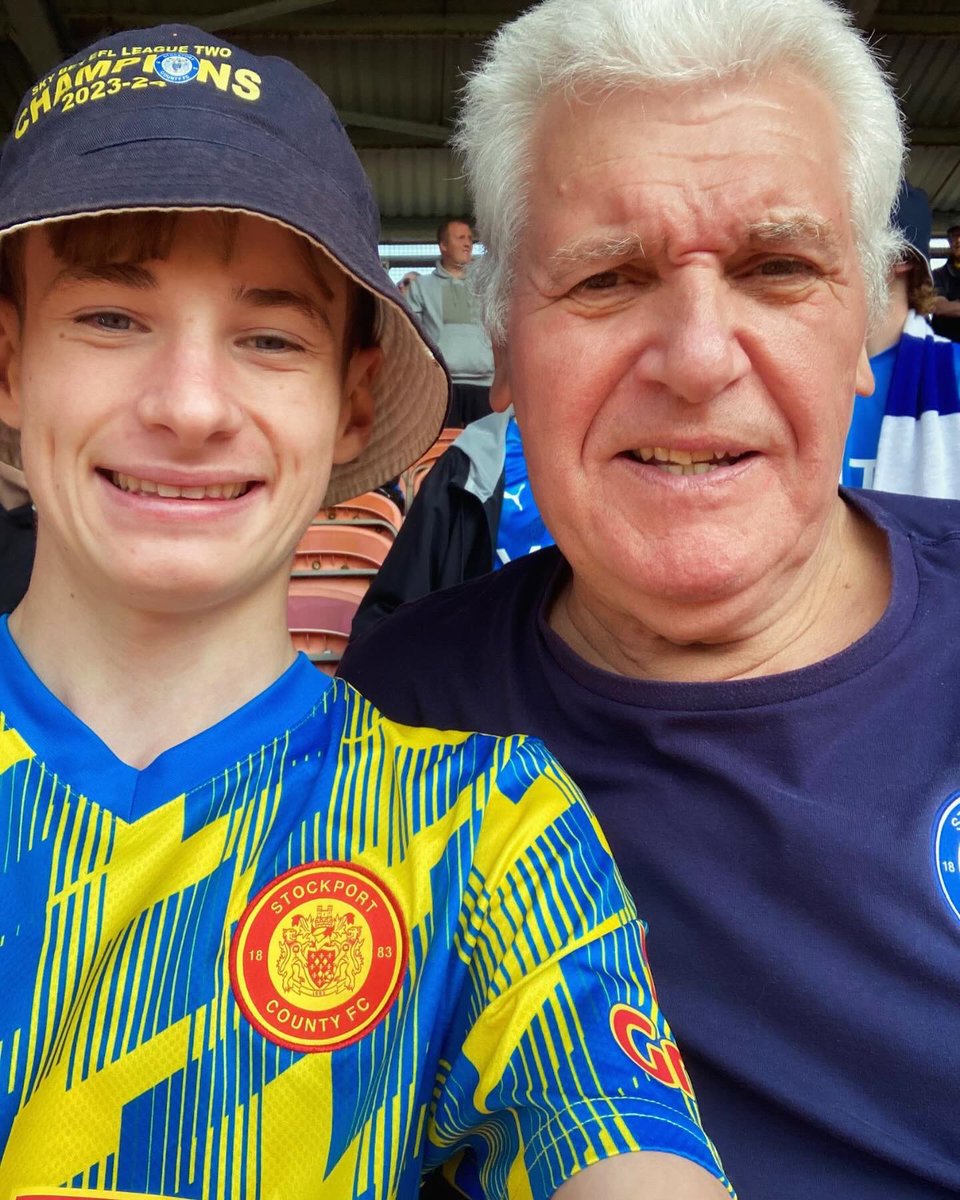 Back to away games we go.
Blackpool away with Grandad 🔵⚪️
#stockportcounty #scfc #awaygames #leaugeone