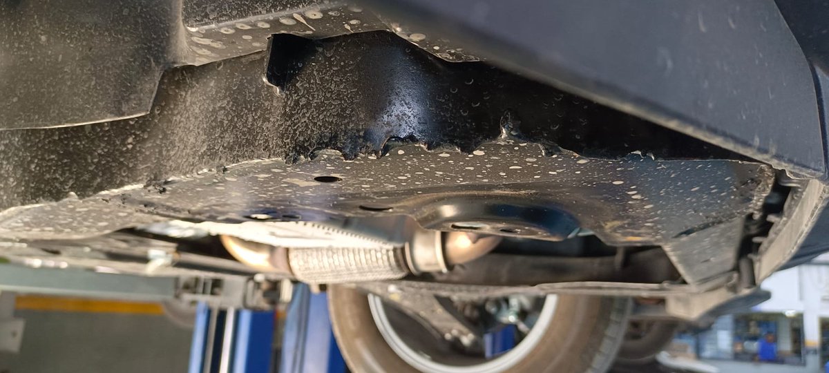 ppravin8's tweet photo. @TataMotors_Cars After escalation post delivery SC changed defective under body frame, It could be fetal. When tired of defects asked for record after a year, they denied such work, when I shared emails, they told me it is "tyre rotation", so is this defect or #cheating ? 😡 https://t.co/PuAOKZpqTE