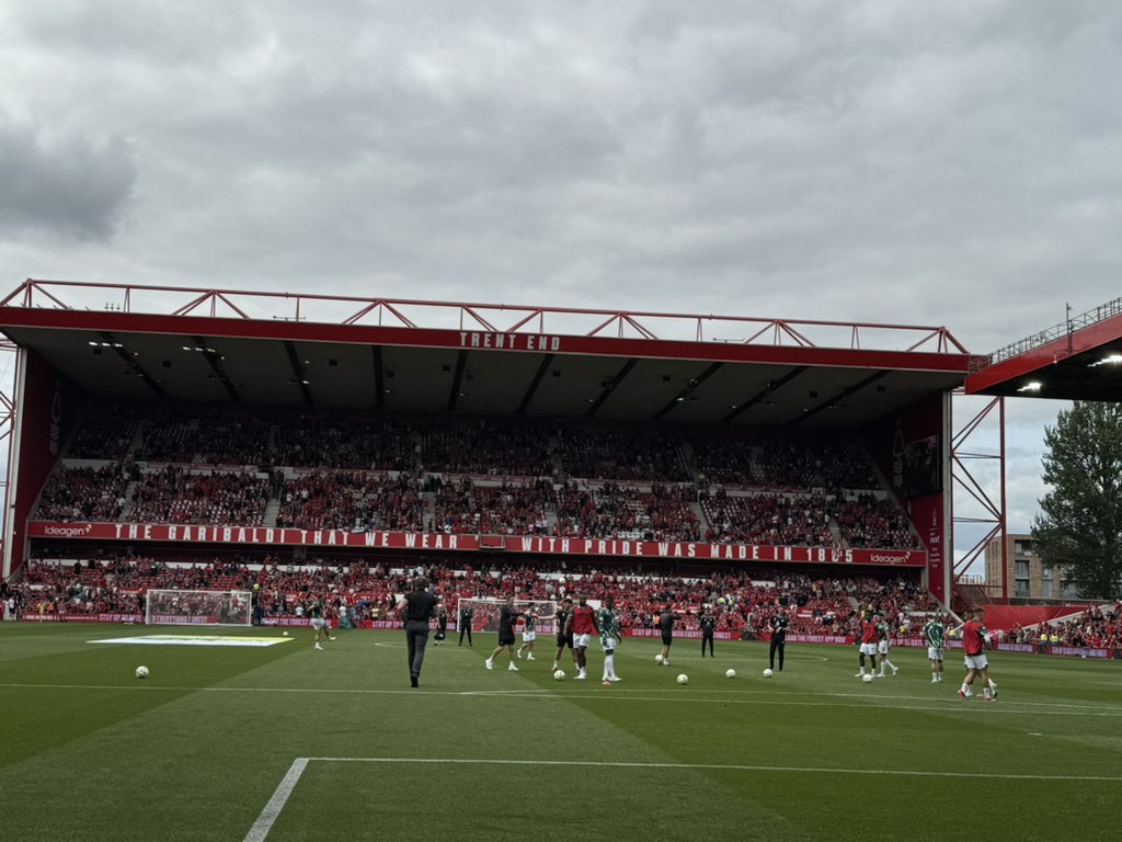 sammyd98's tweet photo. Come on Forest!! 🌳 🌳❤️❤️⚽️⚽️ https://t.co/Mot54JyxHG