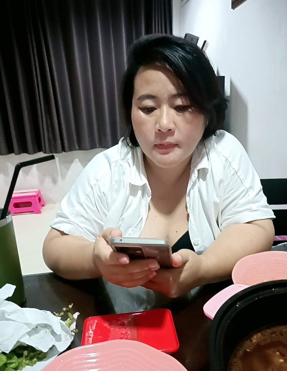 ลุ๊กแบบว่า...โดนแอบถ่าย