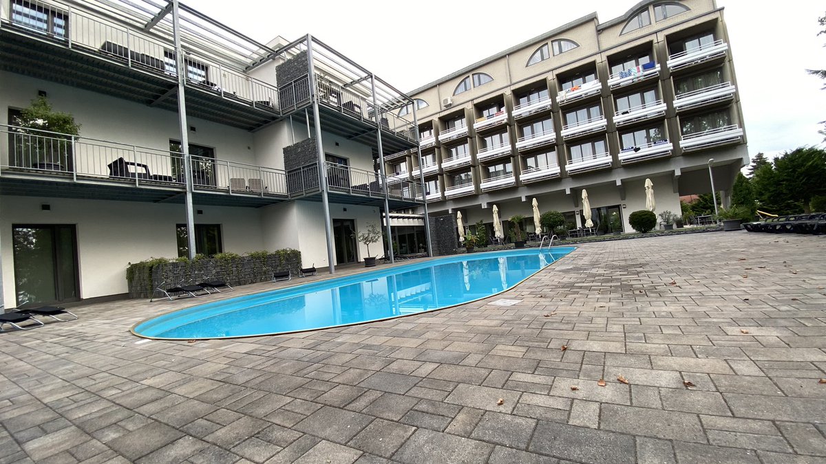 CSOPAK HOTEL tweet media