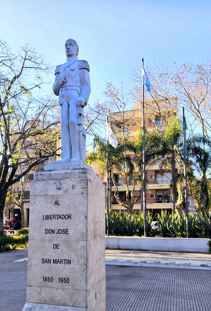 AgusCiarletta's tweet photo. "El pueblo jamás se empieza a mover por raciocinio sino por hechos" 🇦🇷

A 175 años de su paso a la inmortalidad recordamos los valores del Gral. José de San Martín que nos guían en la búsqueda y defensa de la libertad, la transparencia y la justicia.   #SanMartín https://t.co/fckSTiUIOX