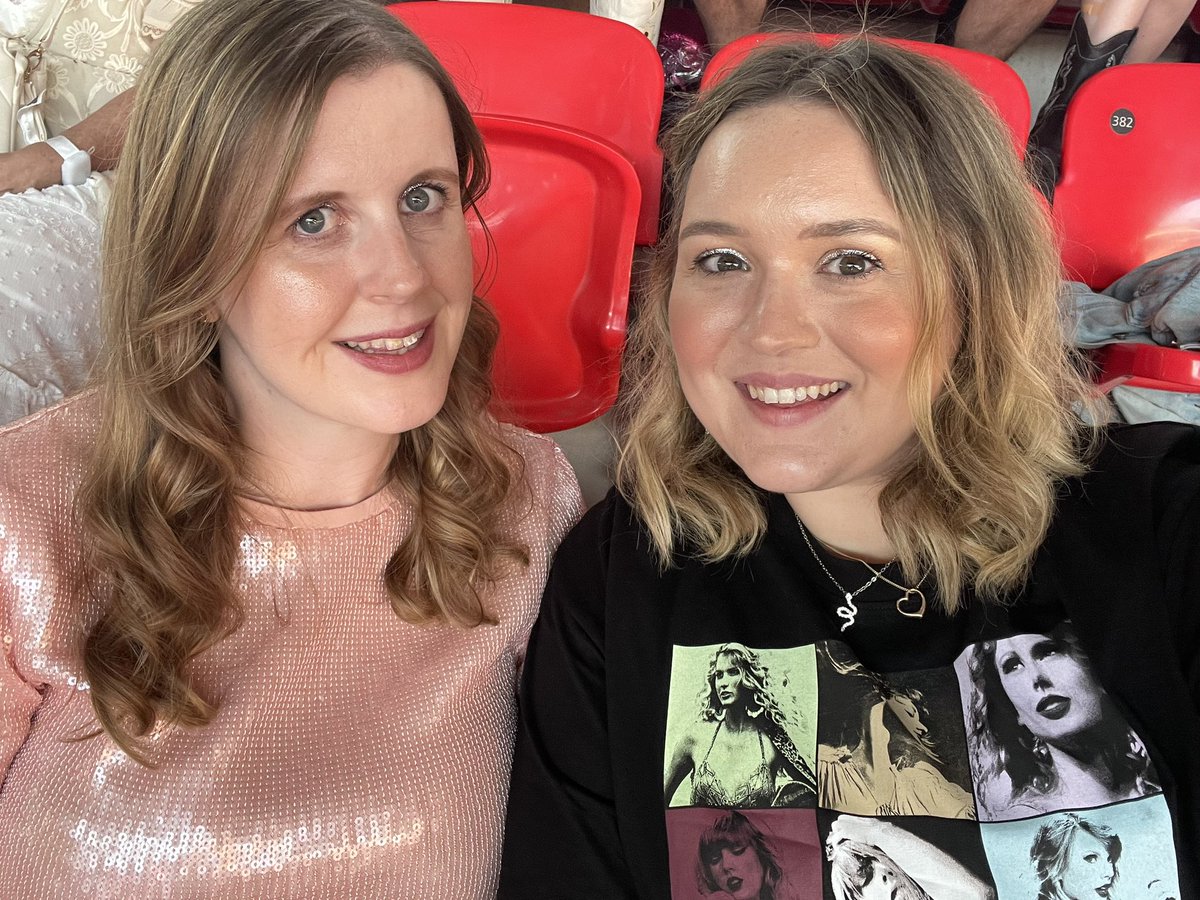 LucieeVerity's tweet photo. The Eras Tour 🤍 Hearing Marjorie live was the highlight 😇 What a show 🥹 💞 #WembleyLondonTSTheErasTour #WembleyStadium #taylorswift https://t.co/ffkYuMR3Sw