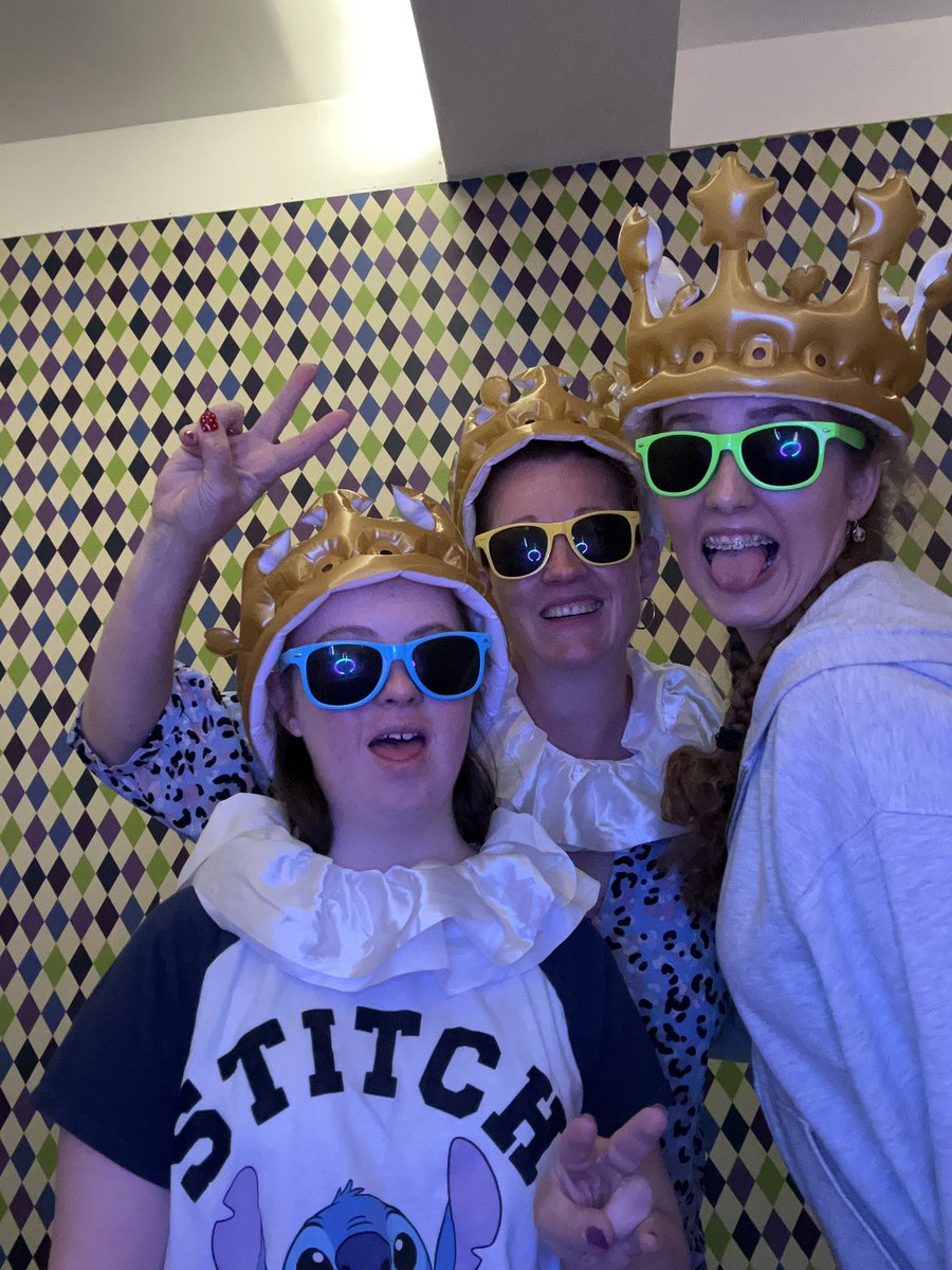 Pippa absolutely loves the <a href="/sixthemusical/">SIX 👑</a> soundtrack although has never yet seen the show as we keep missing out on getting tickets!! But she had great fun with all the interactive activities at The Queens exhibition at <a href="/thelowry/">The Lowry</a> today!! She’s an absolute Queen!!