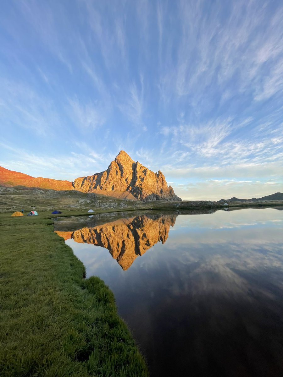 ihesss egin dezagun urrutira