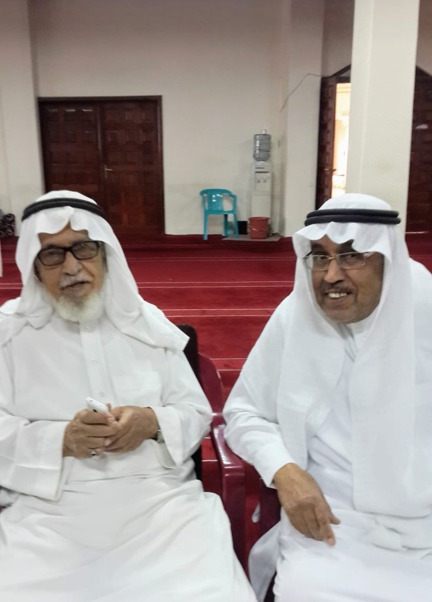 تلقينا اليوم نبأ( وفاة ابو عبدالله) محمد عبدالله الحزيمي، تغمده الله بواسع رحمته ومغفرته، وأسكنه فسيح جناته. كان الفقيد صديقًا وفيًا لوالدي، ملازمًا له في السنوات الأخيرة من حياته وخاصة في مجالسة المسجد
نسأل الله أن يتغمدهما بواسع رحمته ومغفرته، وأن يلهم أهله وذويه الصبر والسلوان