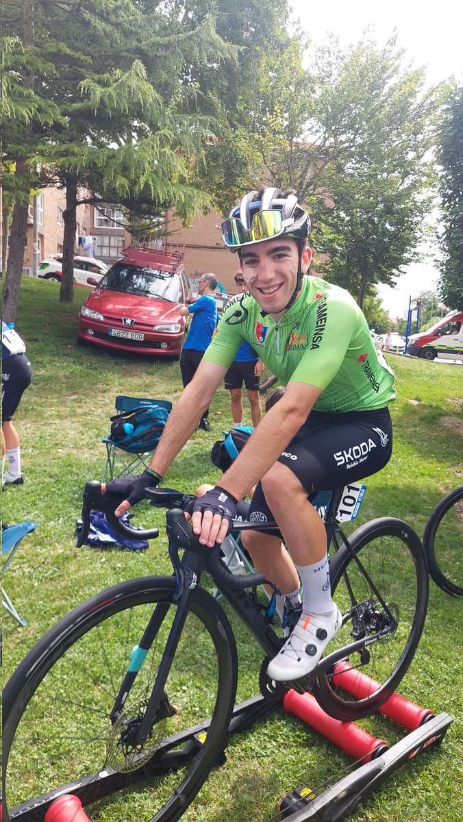 MikelUriarte's tweet image. ✏️🚴 Su gran temporada con el Alimco-Campagnolo le lleva a formar parte de un filial World Tour, ya como amateur. Hodei Muñoz correrá durante los dos próximos cursos bajo el paraguas del Soudal-Quick-Step. Importante papel de Mikel Landa en su fichaje. #ciclismo #luyando #aiala