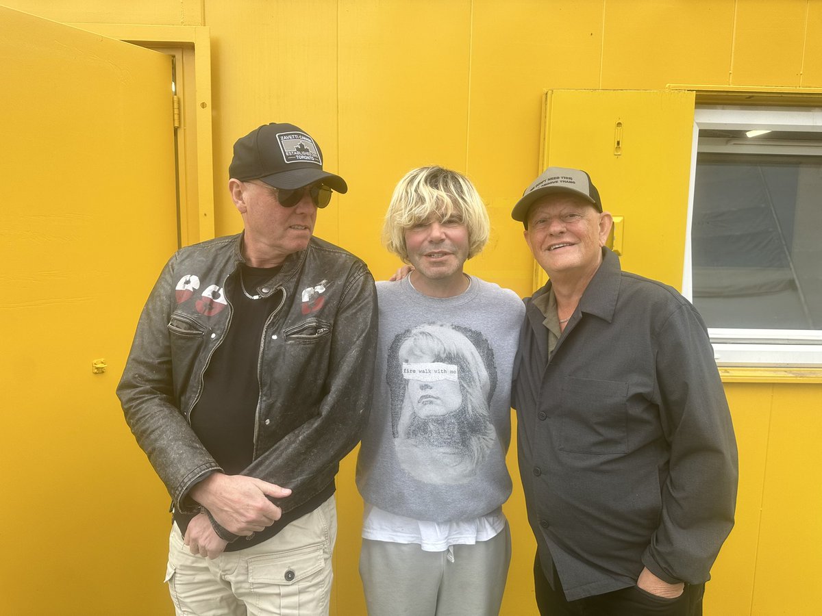 Tim Burgess tweet media