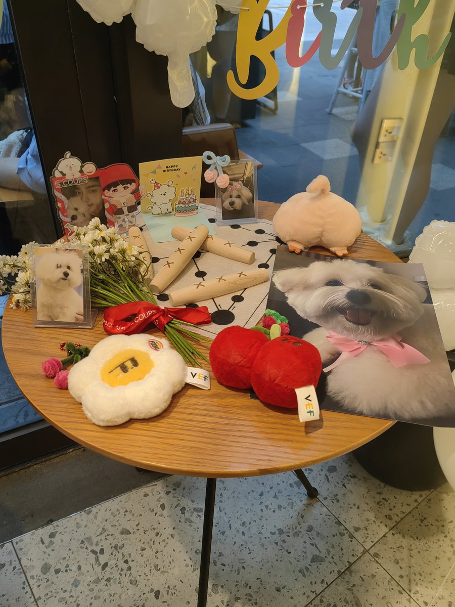 noisykdz's tweet photo. Went pretty late but it was funnnn. I talk to many more carat this time๐ tq organizer n all wonderful carat i met throughout the event as well <3 i like the deco with kkuma as well
#SCOUPSRIGHTHERE https://t.co/B3mB320foP