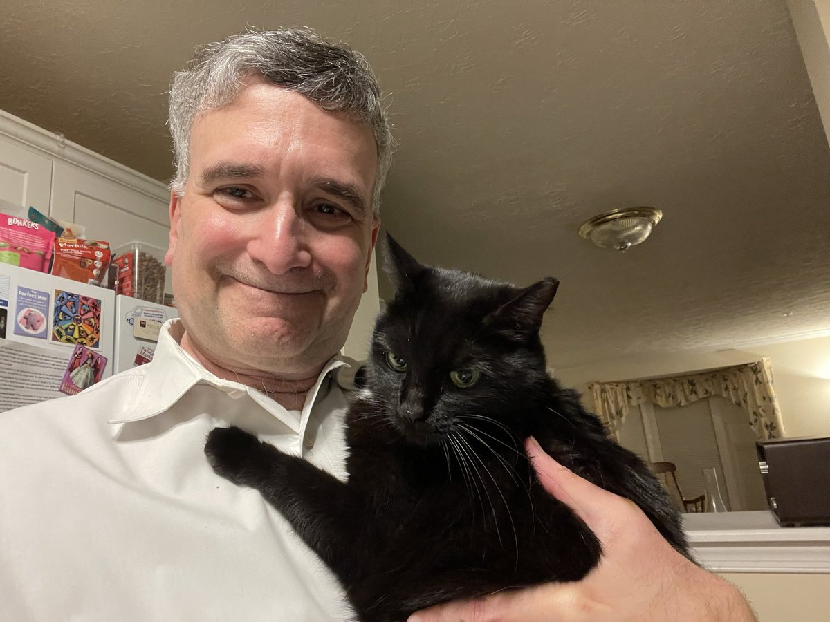 Reporterroblang's tweet photo. Happy #BlackCatAppreciationDay from #Jules2 and her third favorite newsman (@LesterHoltNBC and Stan Stovall are her two favorites ahead of me) https://t.co/fAZE4eFRWT