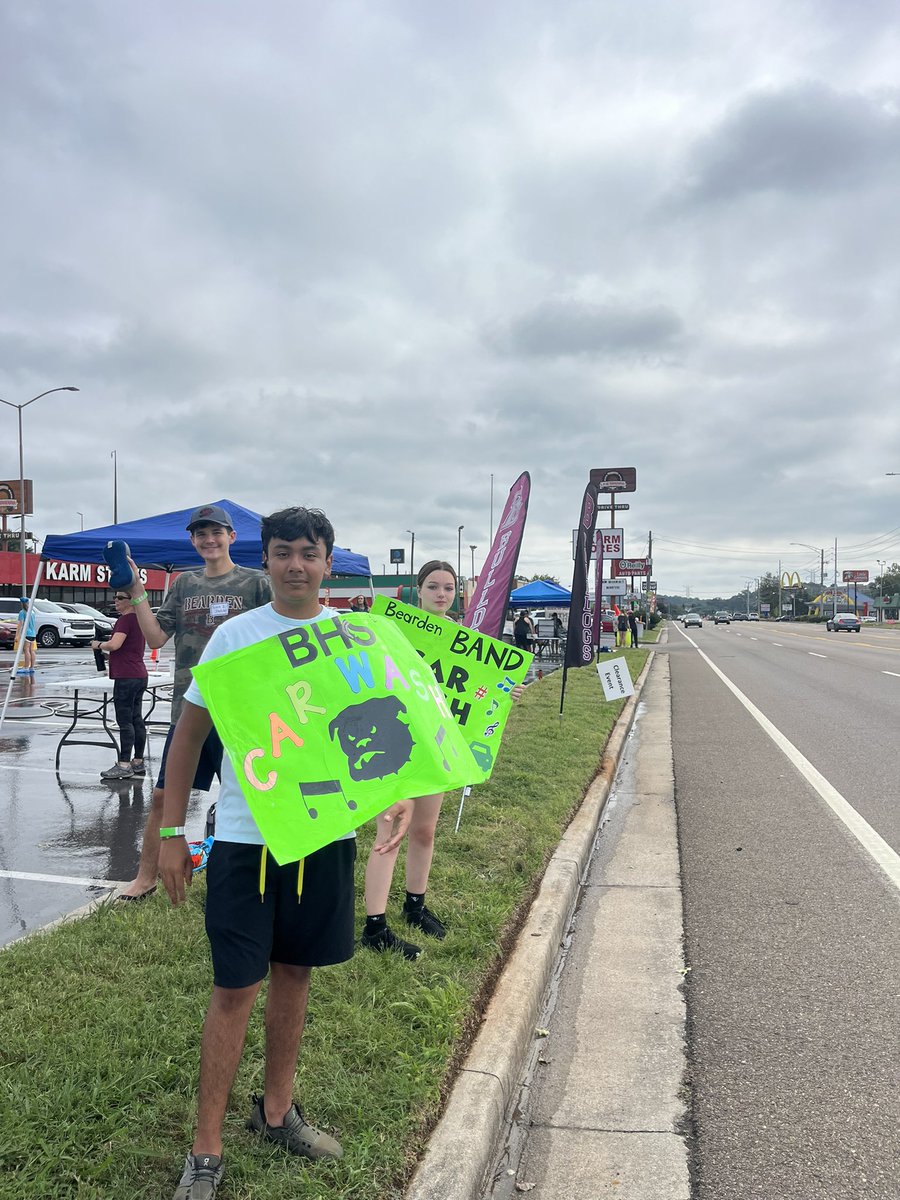 30th Annual Bearden Band Carwash is on 🔥 today at the Office Depot on Kingston Pike!