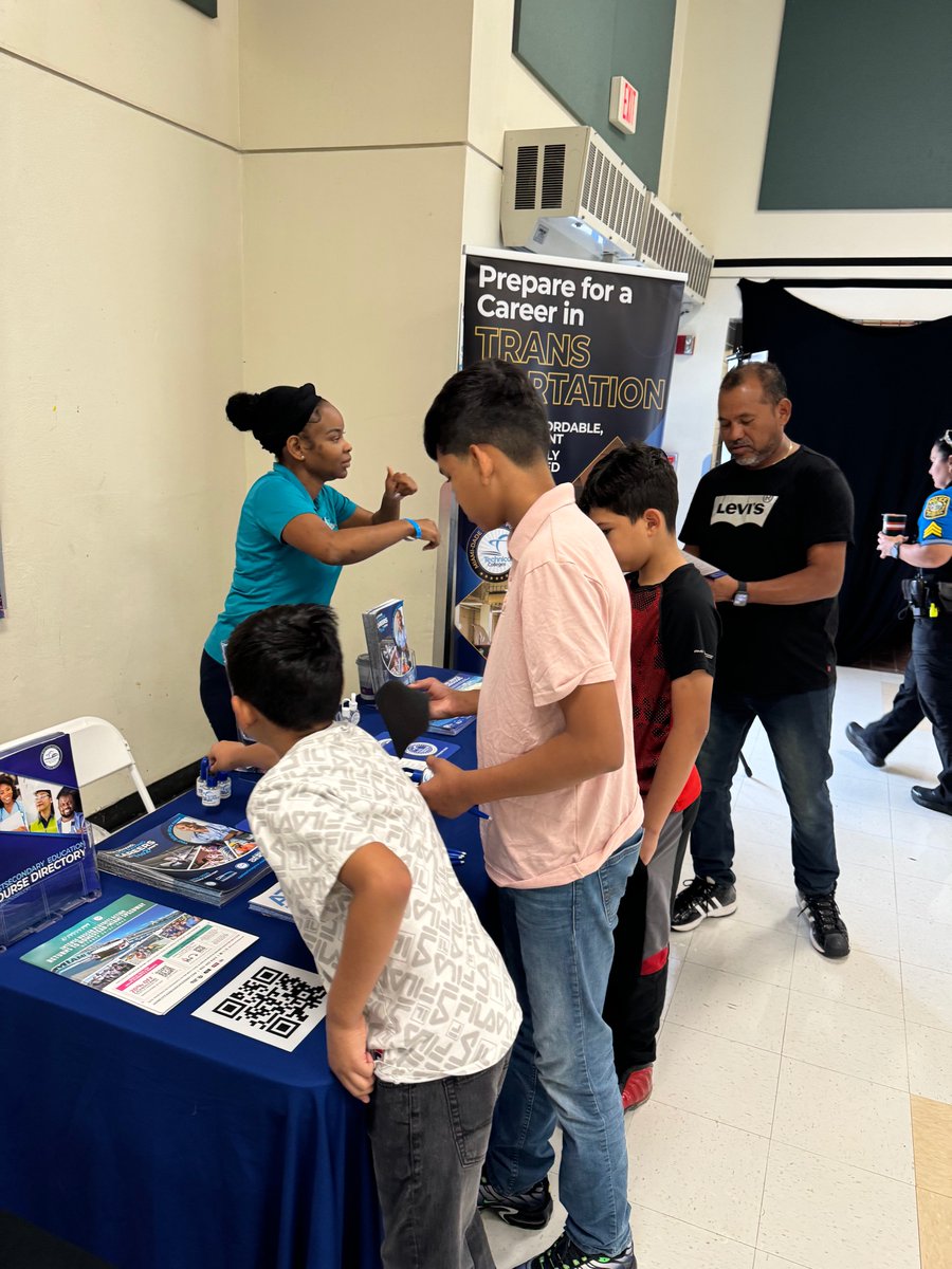 MDCPSTechCollgs's tweet photo. 📢 Don’t miss the Miami-Dade County Public Schools Back-to-School Family Resource Fair at Jose de Diego Middle School! A fantastic chance for parents and children to gather essential info and resources. See you there! 🎒📚 #YourBestChoiceMDCPS https://t.co/VQQ0kscYkK