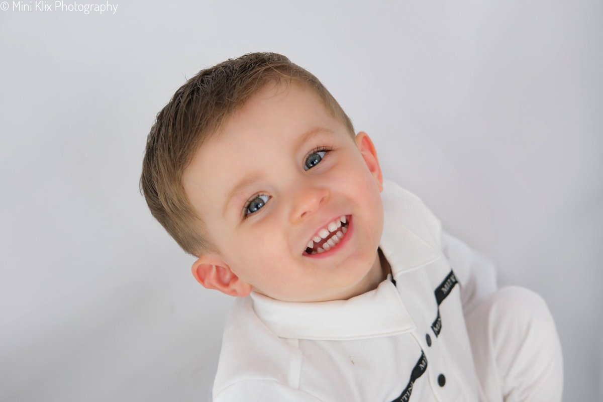 How cute are Conor &amp; Cian from our shoot a few weeks ago!? 💙🥹

Would you like someone to take beautiful, professional photos taken of your children? Please drop me a message! 💜

#toddlerphotography #toddlerphotoshoot #potraitphotography #portrait #scottishphotographer