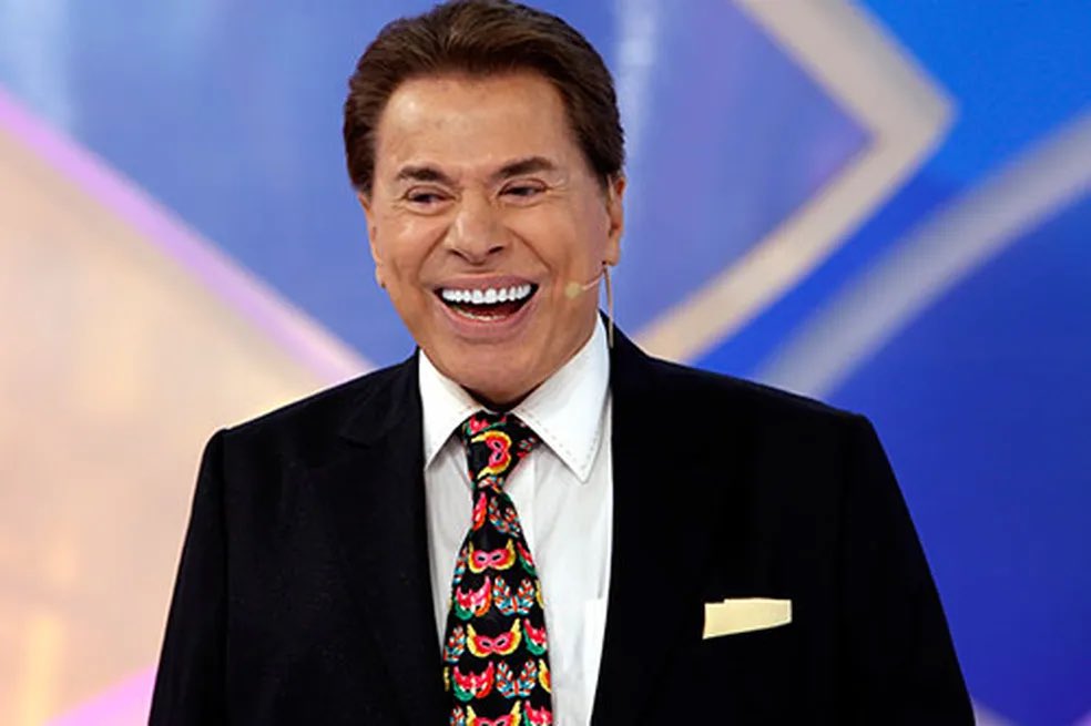 qgperronito's tweet photo. Perdemos hoje uns dos maiores apresentadores e comunicadores da tv Brasileira. Pra mim, o maior de todos os tempos! Silvio Santos nos deixa com 93 anos. Responsável por trazer alegria a tantas famílias Brasileiras, e por nos apresentar nossos ídolos, que através dele, tivemos a oportunidade de conhecer a nossa Maite Perroni nas telinhas do SBT. 
Nossa eterna gratidão! 

Obrigada, Silvio Santos!!!! Por tantas alegrias, risadas e ensinamentos. 

Lendas não morrem, são eternizadas para sempre! ✨
Descanse em paz!
