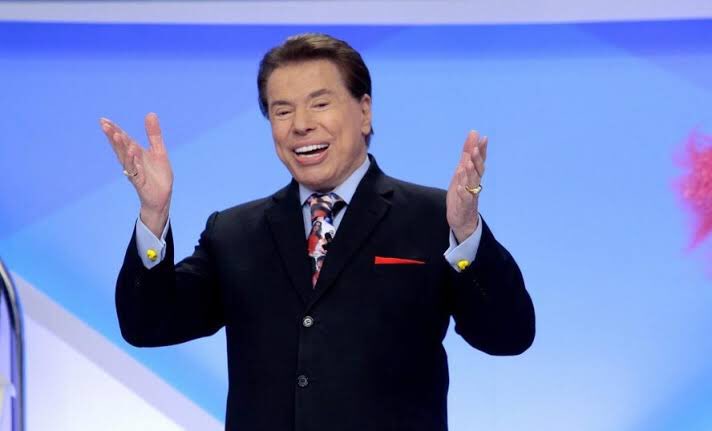 qgperronito's tweet photo. Perdemos hoje uns dos maiores apresentadores e comunicadores da tv Brasileira. Pra mim, o maior de todos os tempos! Silvio Santos nos deixa com 93 anos. Responsável por trazer alegria a tantas famílias Brasileiras, e por nos apresentar nossos ídolos, que através dele, tivemos a oportunidade de conhecer a nossa Maite Perroni nas telinhas do SBT. 
Nossa eterna gratidão! 

Obrigada, Silvio Santos!!!! Por tantas alegrias, risadas e ensinamentos. 

Lendas não morrem, são eternizadas para sempre! ✨
Descanse em paz!