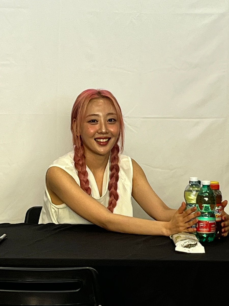 blueohlight's tweet photo. yves pics by my dad https://t.co/l1jCIqo0T9
