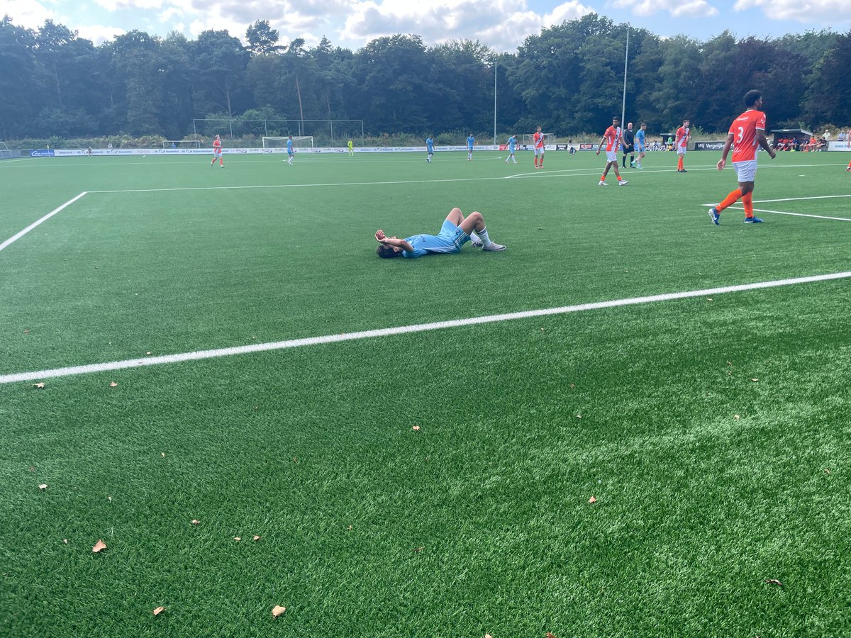 FletcherFootbal's tweet photo. Wij willen @VVDuno bedanken voor hun komst naar Berg en Dal en willen het team heel veel succes wensen bij de competitiestart. Vandaag oefende het team op de #hvcup bij #VVGermania. De uitslag van deze wedstrijd is 2-2 geworden. #Duno #Doorwerth #matchday #Groesbeek #Orion https://t.co/aEvkzuilC2
