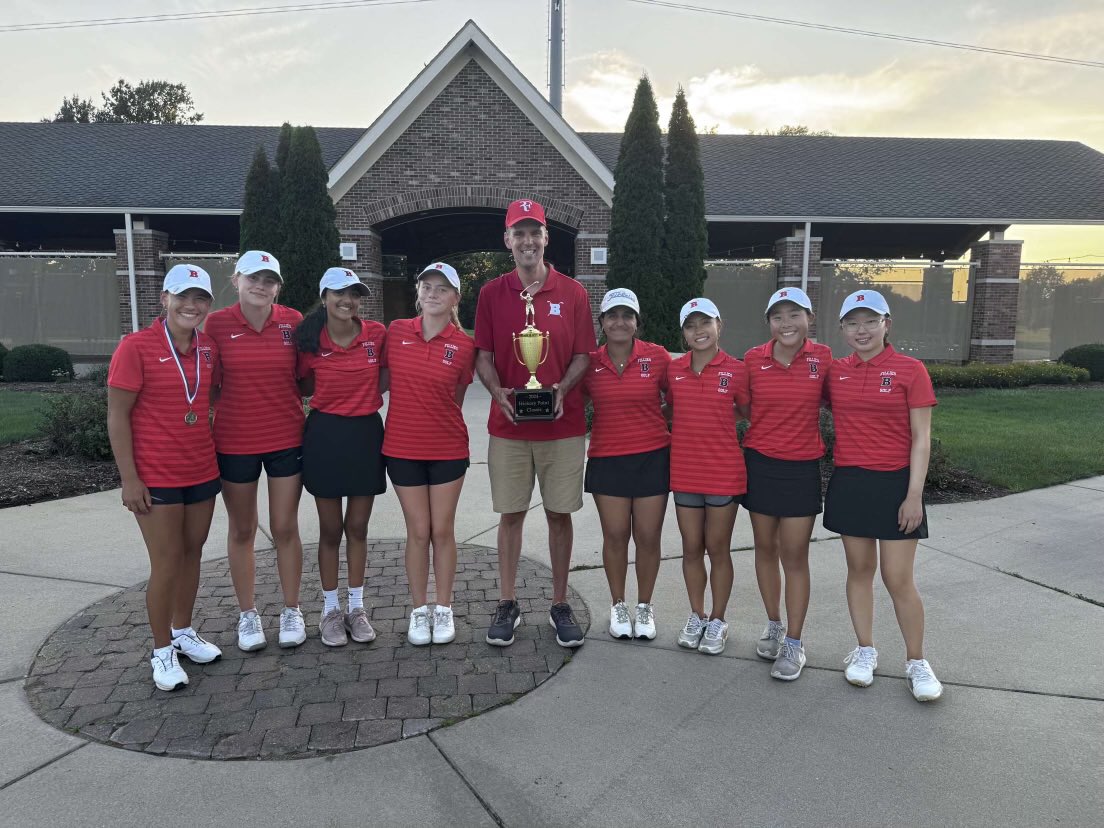 Led by the brilliant play of Reese Wallace, the Fillies start their season by winning their opening tourney! Praise Shim, Sophia Chaturvedi, Kalena Lee, Teagan Carden, Olivia Yoon, Annie Carden, &amp; Mira Upadhyay all played some great golf in difficult conditions.
<a href="/BHS220Athletics/">BarringtonAthletics</a>
