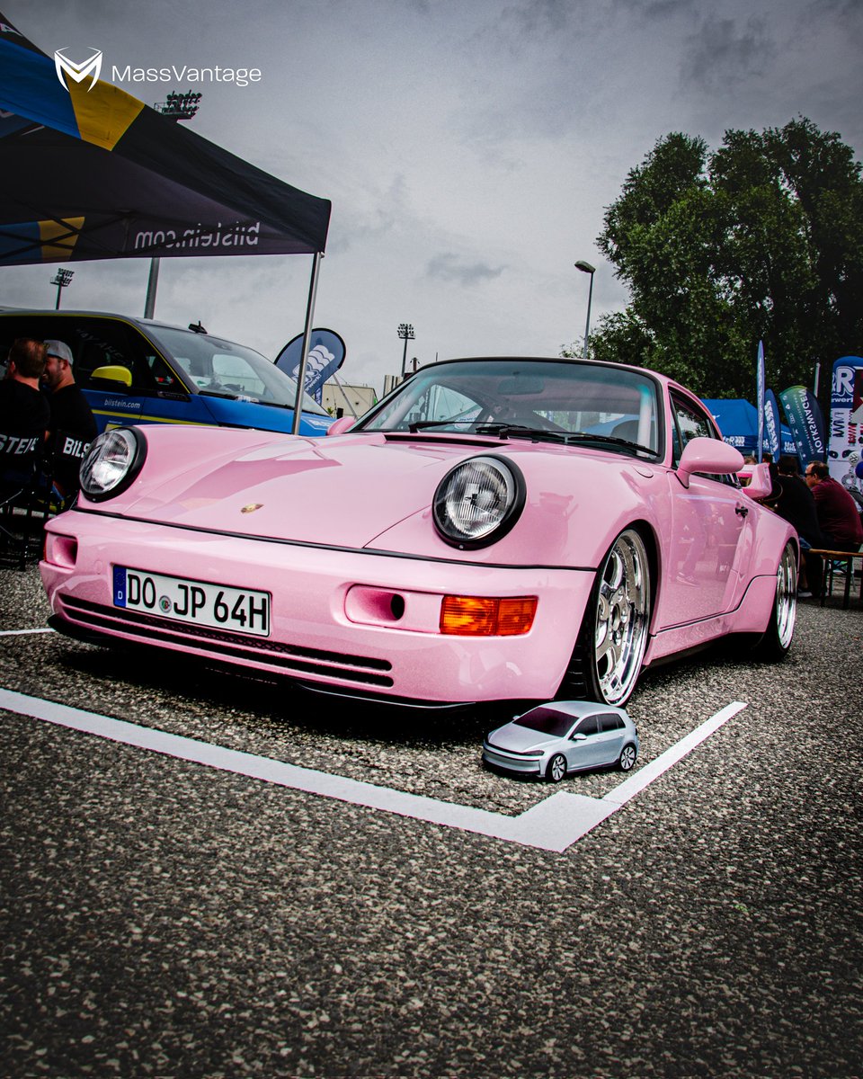 Mass_Vantage's tweet photo. At the @gtifanfest we came across two other exciting projects: @the_kyza VW Golf MK2 and @jp.performance Porsche 👀. Very interesting design decisions, hope we get to talk with designers next time 😉
#golf #vwgolf #vw #jpperformance #thekyza #golfmk2 #porsche #golfmk7 https://t.co/eCxeQWvgWa