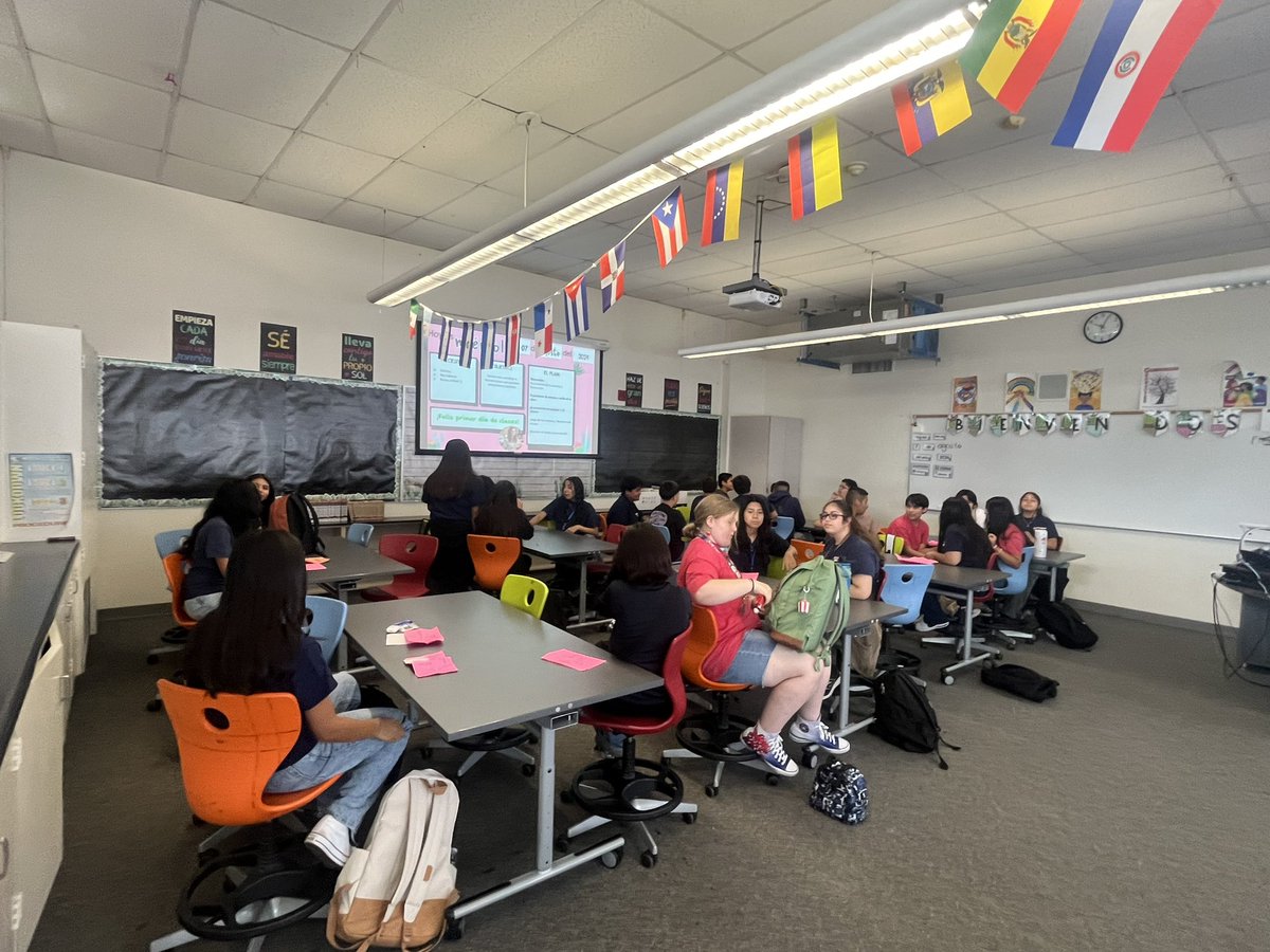 Dr. Renae Bryant (@drrenaebryant) on Twitter photo A1: At the district level it’s really important that I am visible at the sites supporting. First day for <a href="/AnaheimUHSD/">Anaheim Union High School District</a> was 8/7. Spent welcoming, visiting classes welcoming staff back, being out at passing periods and helping with lunch supervision. Visited an elementary in <a href="/CNUSD/">Corona-Norco USD</a> A1: At the district level it’s really important that I am visible at the sites supporting. First day for <a href="/AnaheimUHSD/">Anaheim Union High School District</a> was 8/7. Spent welcoming, visiting classes welcoming staff back, being out at passing periods and helping with lunch supervision. Visited an elementary in <a href="/CNUSD/">Corona-Norco USD</a>