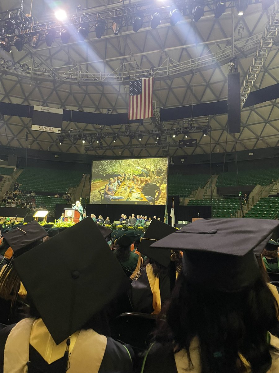 jkjar's tweet image. Starting the obligatory graduation tweet log