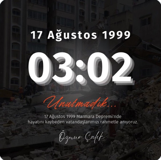 ata_boyss's tweet photo. 17 Ağustos kocaeli depremini yaşayan bilir ve unutamaz. https://t.co/fwAi5beu1Z