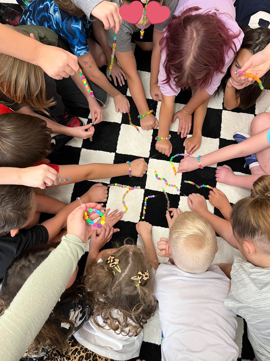 Our first big community building activity in room 214! Friendship bracelets made with beads that represent loyalty, friendship, honesty and more 🫶🏻