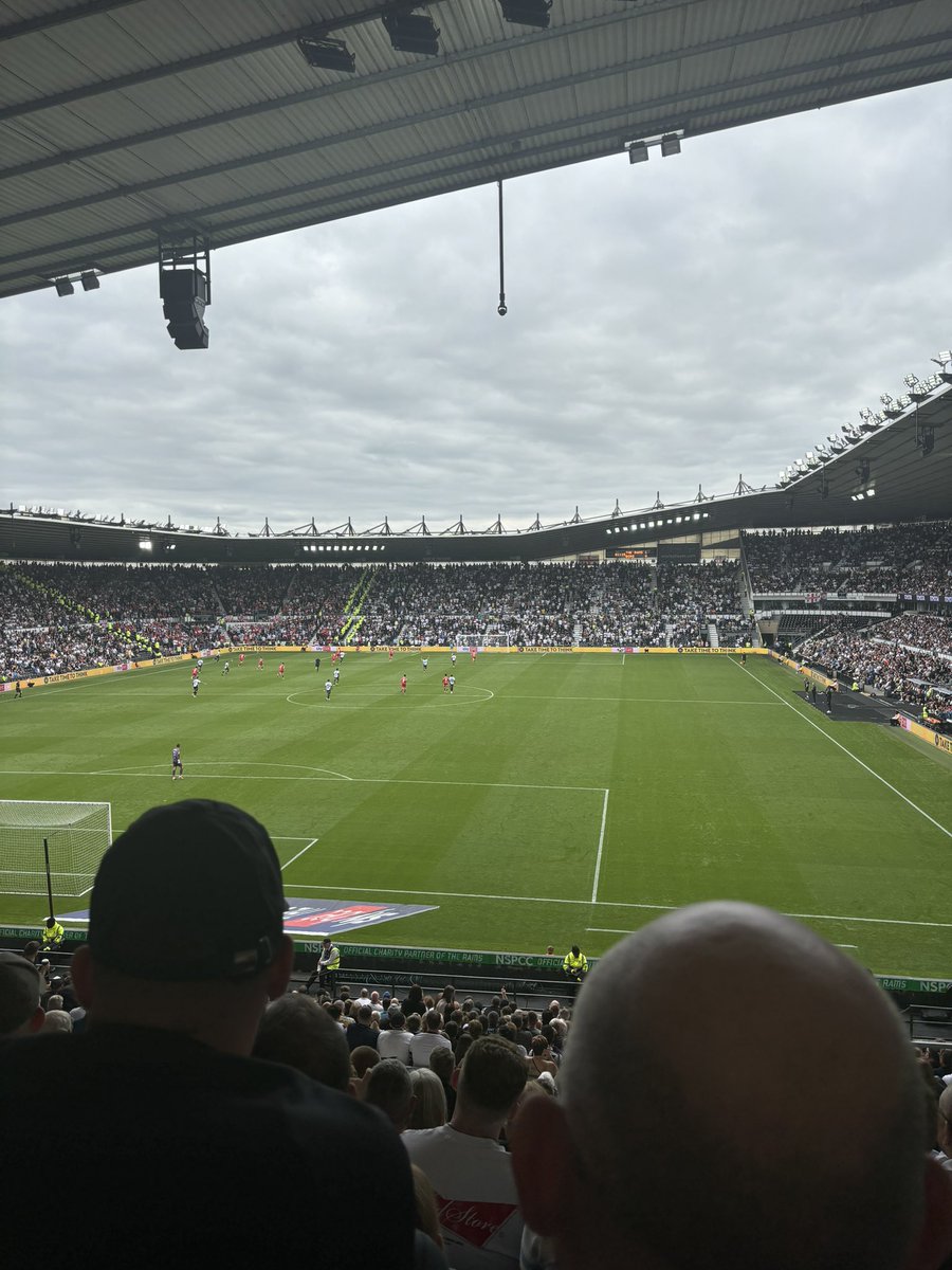 Passed A levels. Got into my dream uni. Watching derby win hungover after a 2 day bender celebrating. What a week 😍