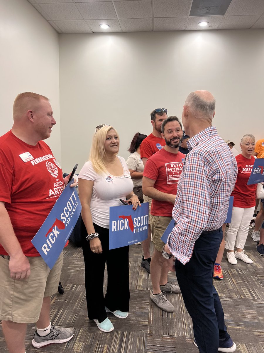 ScottforFlorida's tweet photo. Kicking off the morning in Orlando for a #GOTV rally!
This weekend is the LAST CHANCE you can vote early before Tuesday’s primary! Find your voting center here👇
https://t.co/NLOBuHNXlT https://t.co/xxVwQi7hDQ