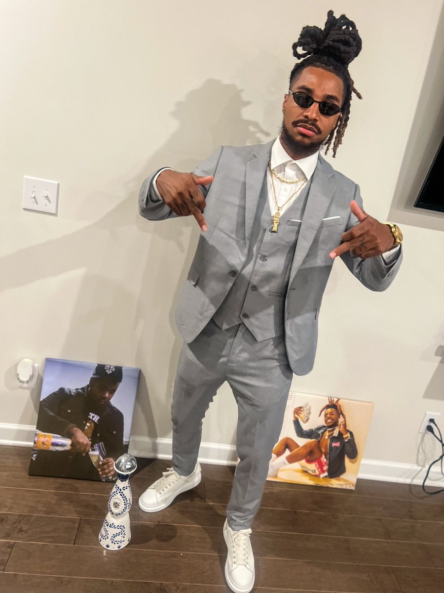 YKDIRTY's tweet image. D A P P E R 🕴🏼 
#YKDIRTY #TrxpRoc🌟 #ForeverKingz #FreeDaKingz