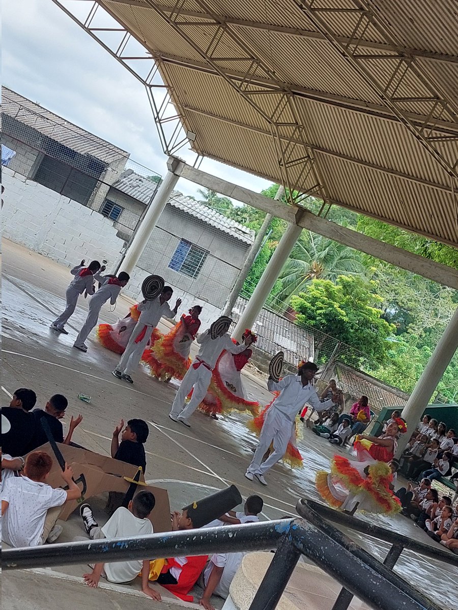 Centro de interés -EXPRESIONES DE AMOR-, grupo de estudiantes con discapacidad auditiva (sordos). Rescatando nuestras tradiciones culturales, somos diversos (CRESE).Formación integral. I.E.PARA POBLACIONES ESPECIALES. Sincelejo.<a href="/yira_osorio/">Yira Osorio</a>