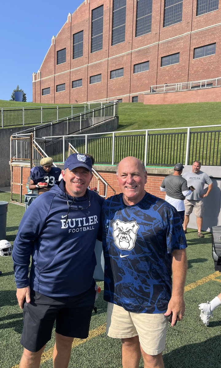 CoachU_BSU's tweet photo. Thank you to @ButlerUFootball legend @KLaRoseBU and the football alumni for the annual post scrimmage watermelon. Great to have the them back on campus. #TheButlerWay https://t.co/sJ9IG8HXB8