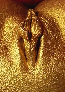 _shiko_1's tweet photo. Black.                                   Or.                                         Gold https://t.co/JFjI3E9zwm