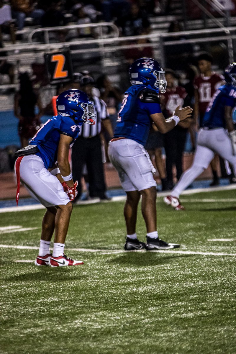Derrick "DC" Carter 5'8" | 160 | ATH (@1derrickcarter_) on Twitter photo Had a great first game last night coming out on top. The season IS HERE‼️Go 1-0 every week‼️ #BPB🩸💙 <a href="/recruitpatriots/">Heritage High School Football</a> Had a great first game last night coming out on top. The season IS HERE‼️Go 1-0 every week‼️ #BPB🩸💙 <a href="/recruitpatriots/">Heritage High School Football</a>