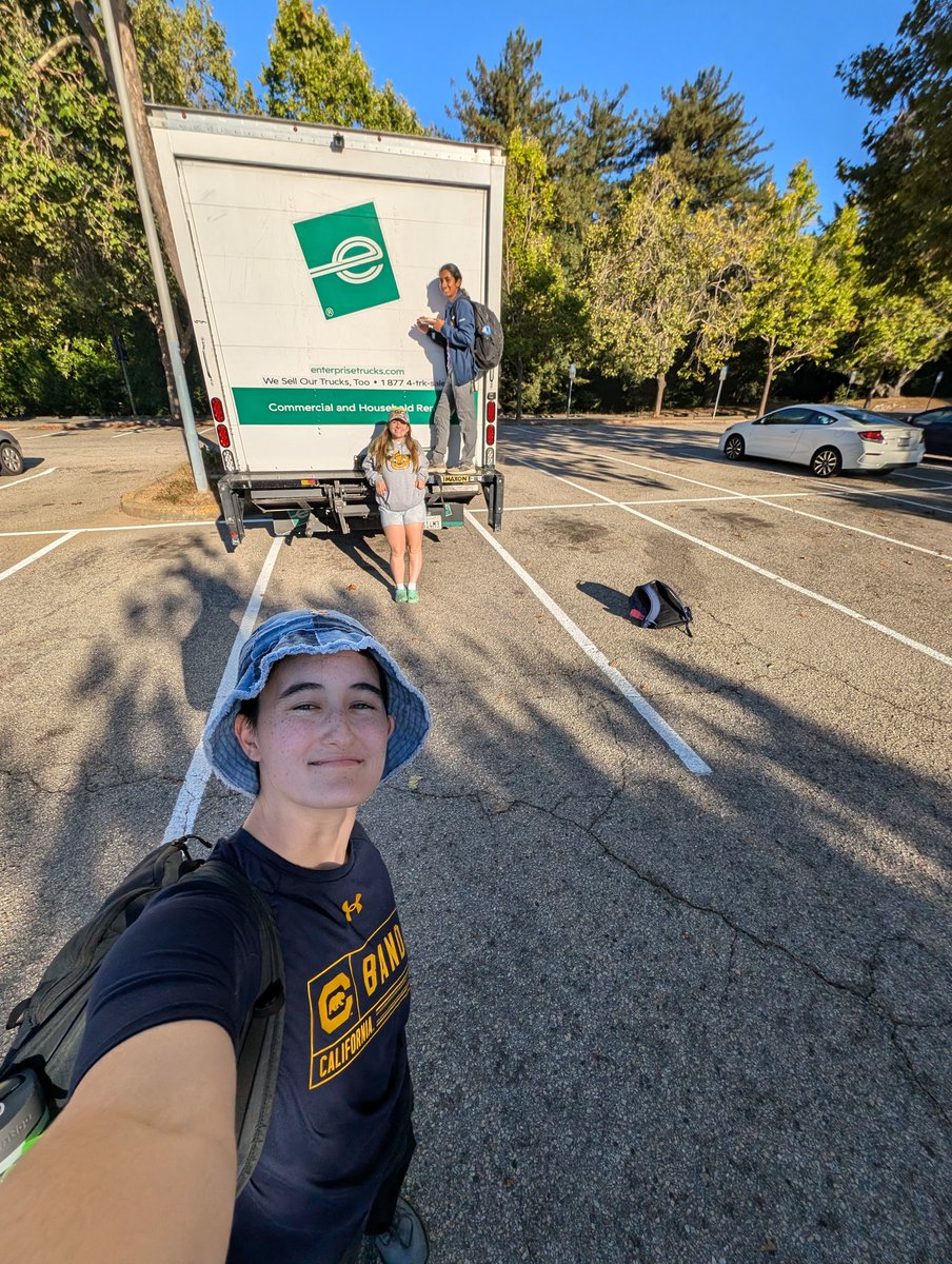 hupdrive's tweet photo. perfect park job 😌 https://t.co/9e3ddOyOjd